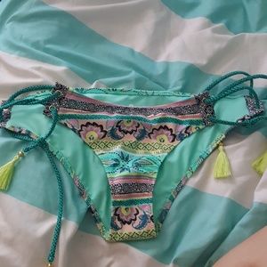 Bikini bottoms